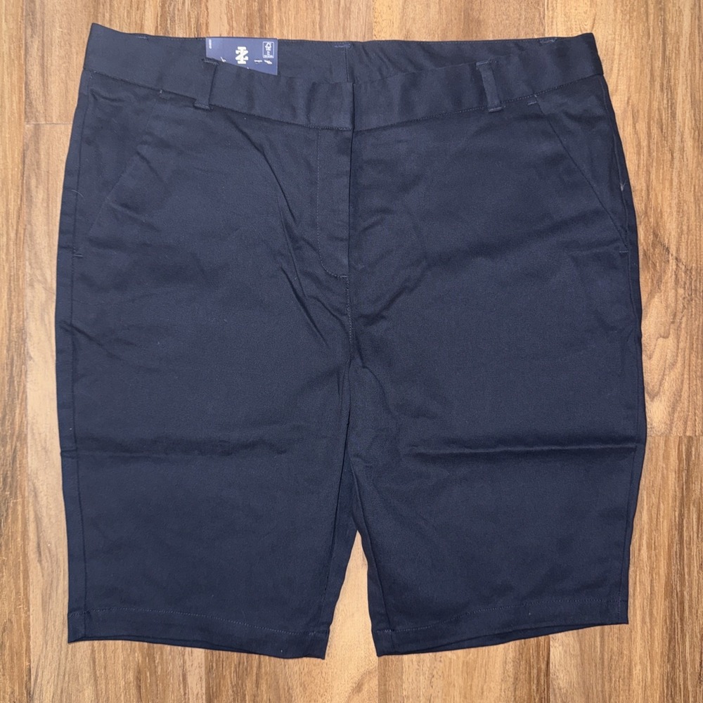NWT IZOD Juniors Uniform Bermuda Shorts, Summer shorts stretch Navy Size‎ 15